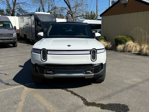 Used 2023 Rivian R1S Launch Edition image 5