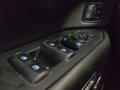Used 2018 Ford Expedition Limited w/ Driver Assistance Package RWD image 27