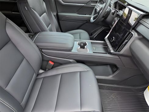 New 2026 GMC Acadia Elevation w/ Black Edition image 37