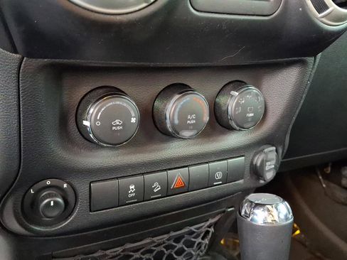 Certified 2017 Jeep Wrangler Unlimited Sahara w/ Connectivity Group image 12