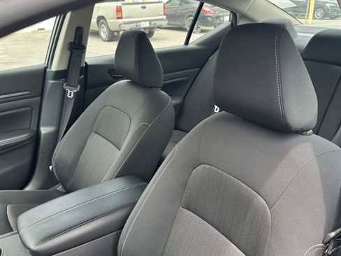 Used 2025 Nissan Altima 2.5 SV FWD image 18