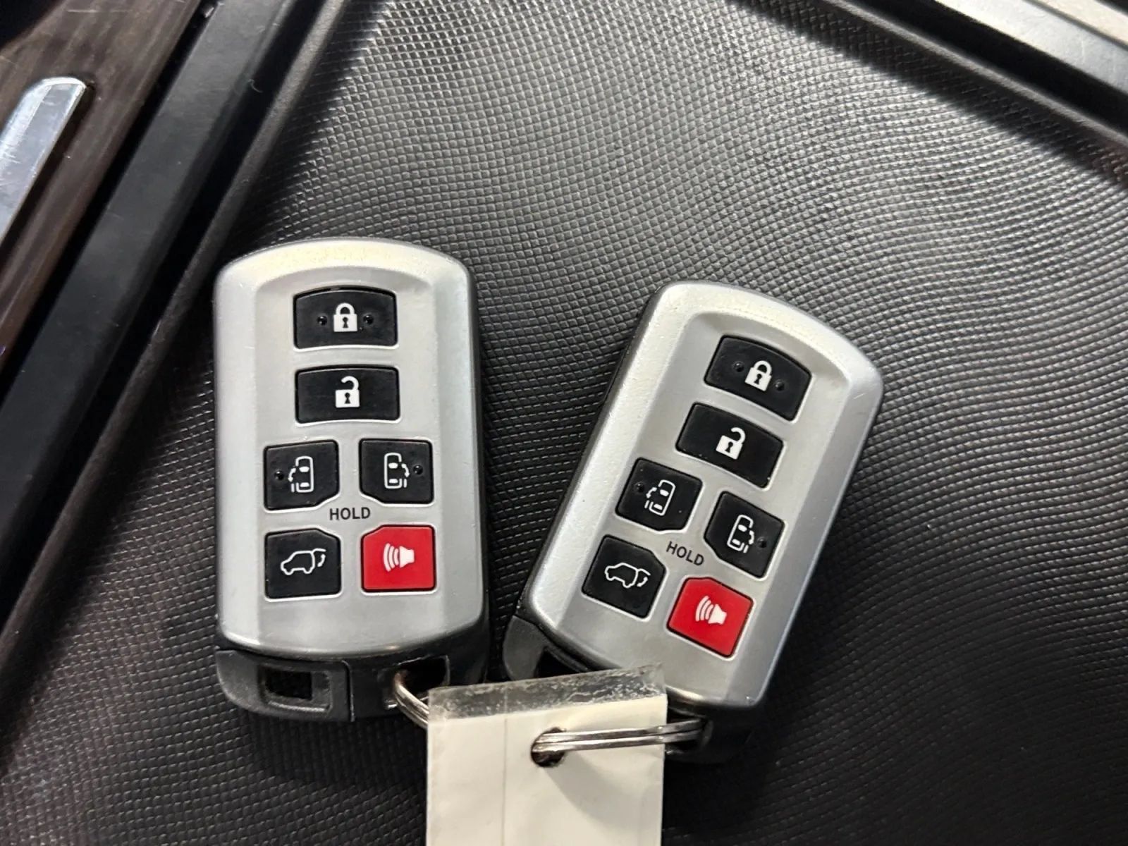 Used 2019 Toyota Sienna XLE FWD image 46