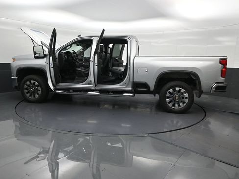 Used 2023 Chevrolet Silverado 2500 LT AWD/4WD image 33