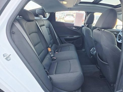 Used 2024 Chevrolet Malibu LT image 12