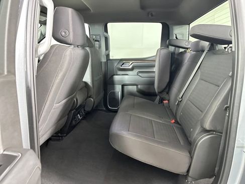 Used 2023 Chevrolet Silverado 1500 LT image 25
