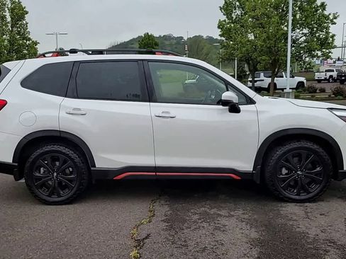 Used 2020 Subaru Forester Sport image 9