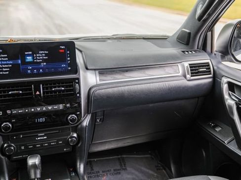 Used 2022 Lexus GX 460 w/ Black Line Special Edition AWD/4WD image 29