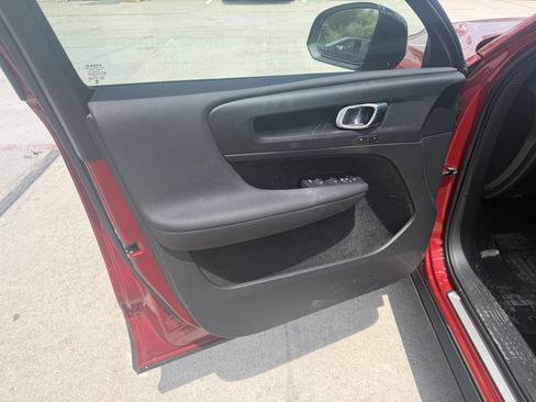 Used 2023 Volvo C40 P8 Recharge Plus w/ Climate Package AWD/4WD image 14