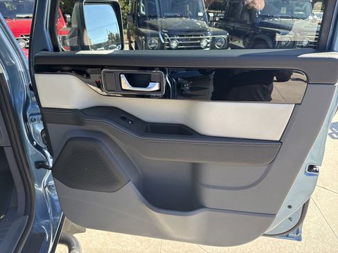 New 2025 INEOS Grenadier Fieldmaster Edition image 33