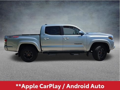 Used 2022 Toyota Tacoma TRD Sport w/ TRD Premium Sport Package AWD/4WD image 3