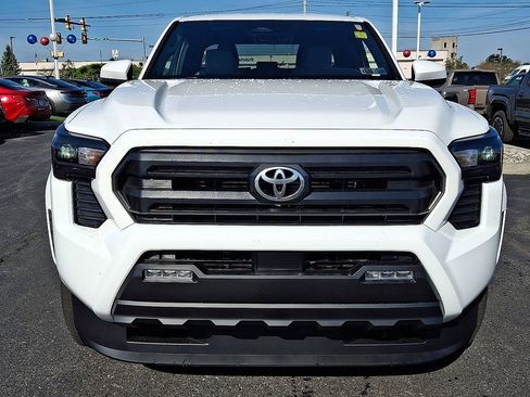 New 2026 Toyota Tacoma SR5 RWD image 2