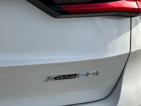 Used 2025 BMW X1 xDrive28i w/ Premium Package image 38