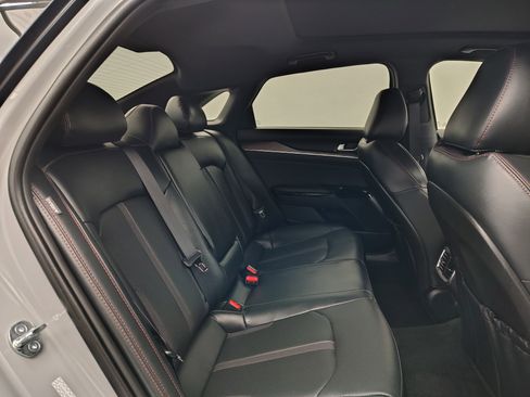 Used 2023 Kia K5 GT image 28