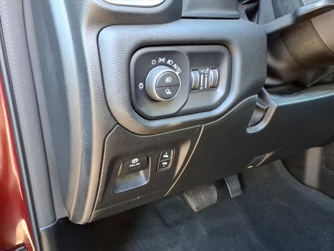 Used 2024 RAM 1500 Laramie image 19