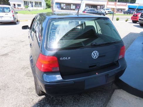 Used 2004 Volkswagen Golf GLS FWD image 5