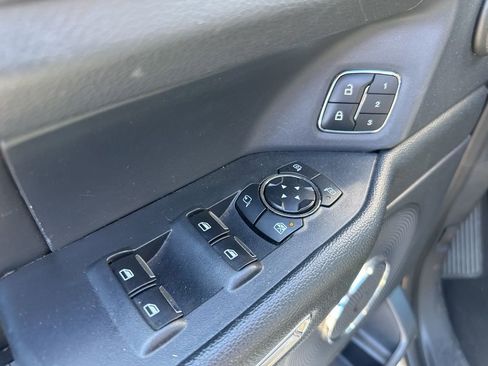 Used 2024 Ford Expedition XLT image 30