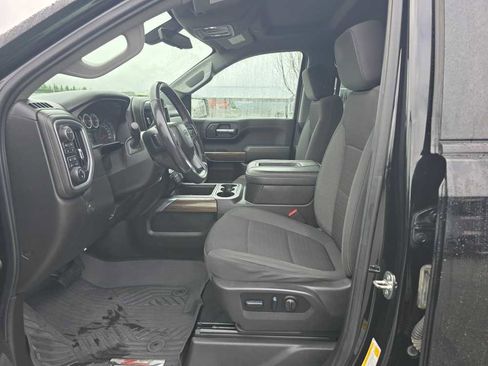 Used 2022 Chevrolet Silverado 1500 LT Trail Boss w/ Bed Protection Package image 9