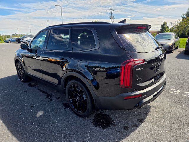 Used 2022 Kia Telluride SX w/ Nightfall Edition Package AWD/4WD image 15