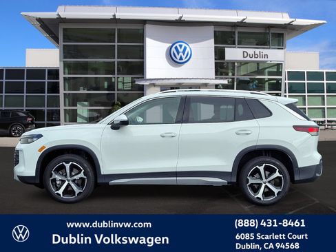 New 2026 Volkswagen Tiguan SE AWD/4WD image 7