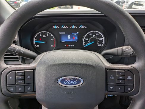 Certified 2024 Ford F550 4x4 Regular Cab Super Duty image 27