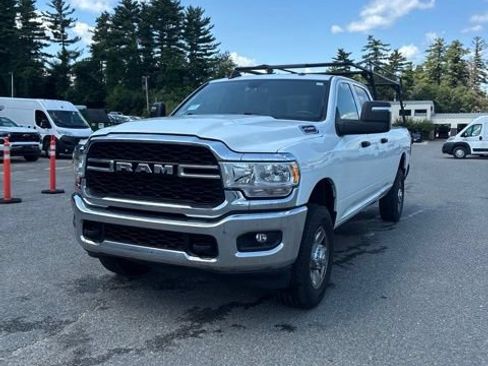 Used 2024 RAM 2500 Tradesman w/ Chrome Appearance Group AWD/4WD image 3