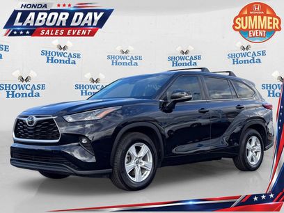 Used 2023 Toyota Highlander LE