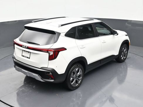 Used 2024 Kia Seltos S FWD image 16