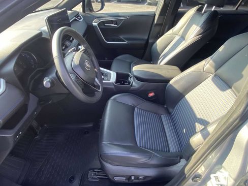 Used 2023 Toyota RAV4 XSE AWD/4WD image 18