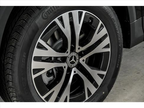 New 2026 Mercedes-Benz GLA 250 4MATIC image 5