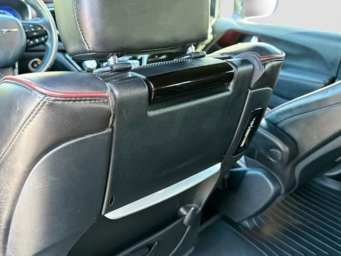 Used 2020 Chrysler Pacifica Limited image 26