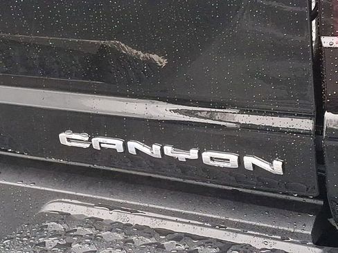 New 2026 GMC Canyon Denali image 15