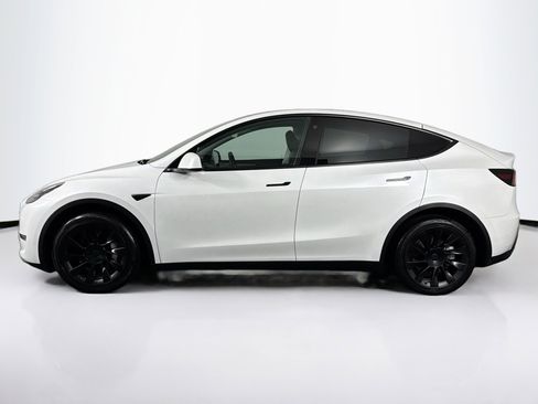 Used 2023 Tesla Model Y Long Range image 7