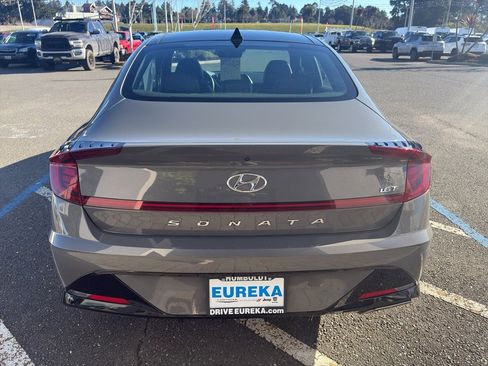 Used 2022 Hyundai Sonata SEL Plus w/ Cargo Package image 18
