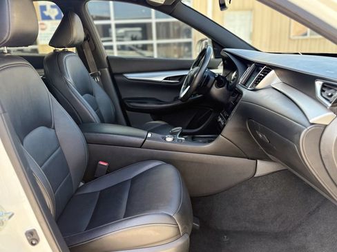 Used 2021 INFINITI QX50 Luxe w/ Appearance Package FWD image 25