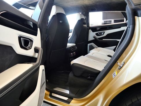 Used 2023 Lamborghini Urus S AWD/4WD image 22