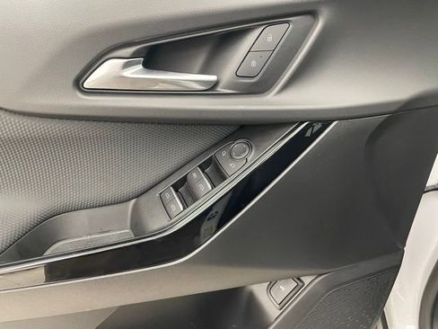 New 2025 Chevrolet Equinox RS w/ Safety and Technology Package image 10