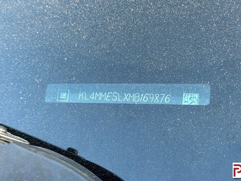 Used 2021 Buick Encore GX Select w/ Experience Buick Package AWD/4WD image 3