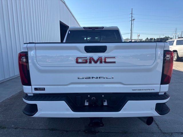 Used 2025 GMC Sierra 2500 Denali w/ Technology Package AWD/4WD image 4