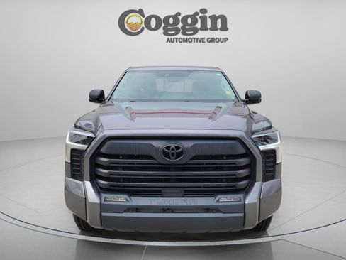 Used 2023 Toyota Tundra SR5 w/ SR5 Premium Package AWD/4WD image 6