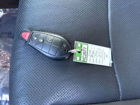 Used 2017 RAM 1500 Laramie image 29