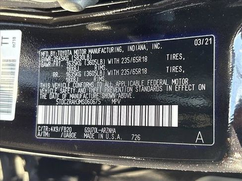 Used 2021 Toyota Highlander L FWD image 28
