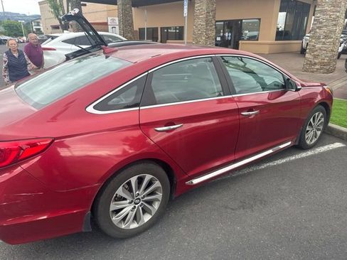 Used 2016 Hyundai Sonata Sport w/ Option Group 1V FWD image 27