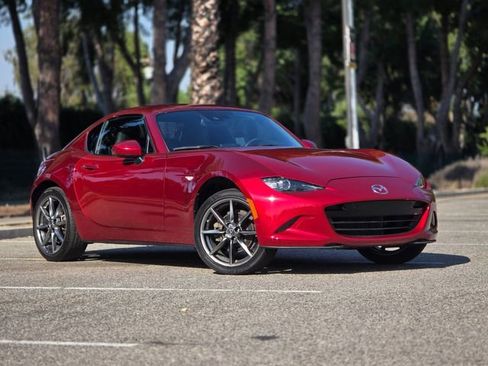 Used 2023 MAZDA MX-5 Miata Grand Touring w/ Weather Package RWD image 2