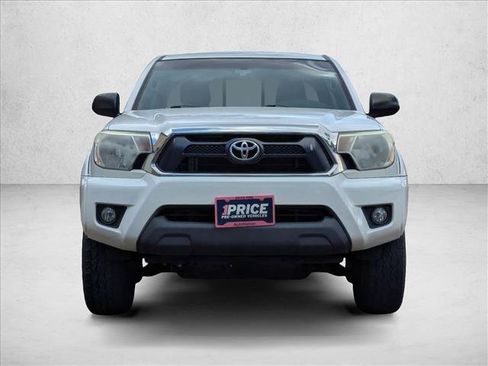 Used 2015 Toyota Tacoma 4x4 Access Cab V6 w/ SR5 Package image 2