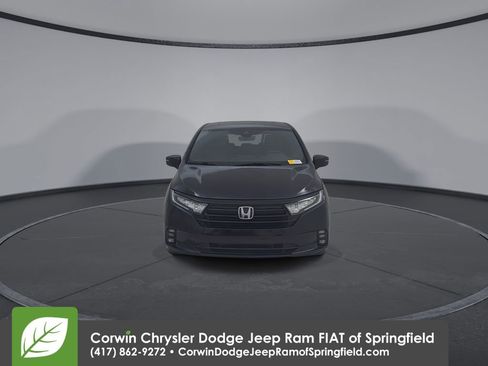 Used 2024 Honda Odyssey Sport image 6