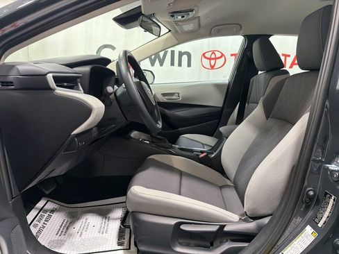 Used 2026 Toyota Corolla LE FWD image 24