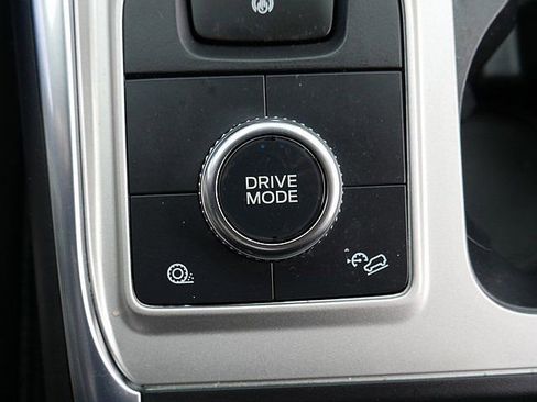 Used 2023 Ford Explorer XLT w/ Equipment Group 202A image 44