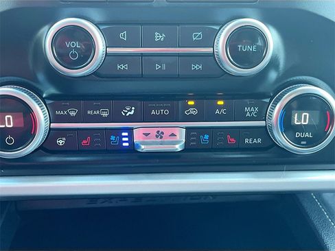 Used 2024 Ford Expedition Max XLT image 20