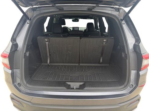 Used 2025 Honda Pilot Black Edition image 18