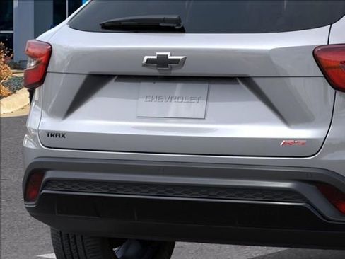New 2026 Chevrolet Trax RS w/ Sunroof Package image 14